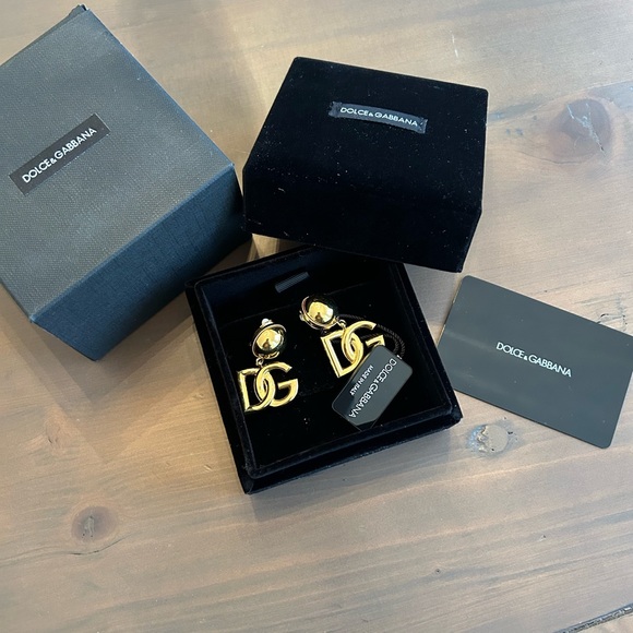 New Dolce & Gabbana Gold Logo Drop Clup on Earrings - Picture 1 of 5